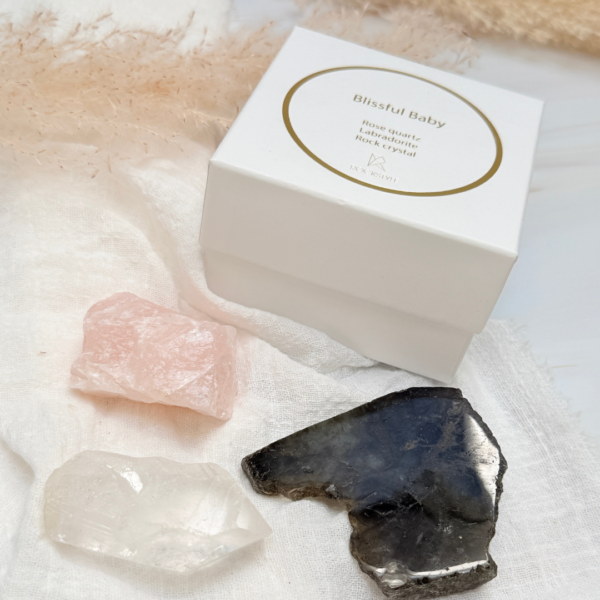 Blissful Baby Box – Edelstenen Giftbox voor Baby & Newborn (Rozenkwarts, Labradoriet & Bergkristal)
